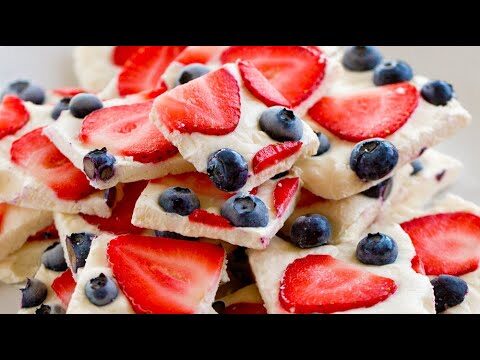 Gesunde und spa&szlig;ige gefrorene Joghurt-Snacks f&uuml;r Kinder