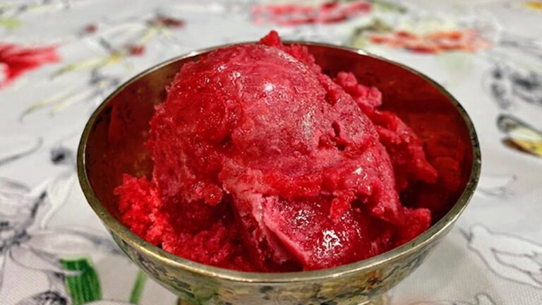 Zitrusinfusionen: Sirup f&uuml;r Eiscreme