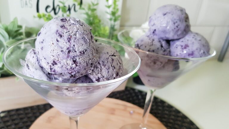 Hausgemachtes Pistazien-Schneeflocken-Eis