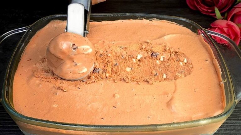 K&ouml;stliche Klassiker: Kaffeeknusper-Eiscreme