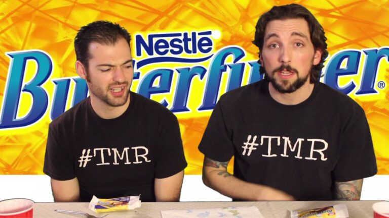 Genie&szlig;en Sie den reichen Geschmack von Erdnussbutterbechern im Eis