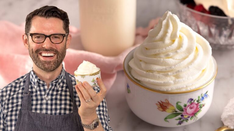 K&ouml;stliche Sahne-Toppings f&uuml;r gefrorene Cocktail-Gen&uuml;sse