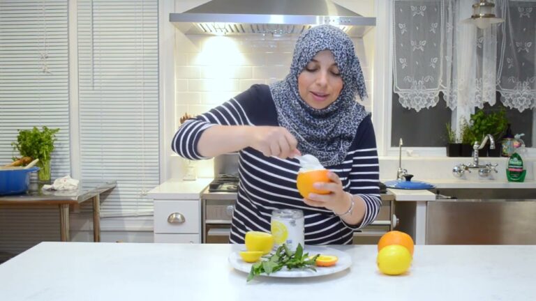Einzigartige gefrorene Desserts mit Zitrusfr&uuml;chten