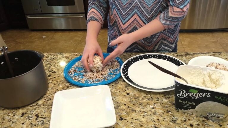 Kokos-Schneeball-Wirbel: S&uuml;&szlig;e Versuchung f&uuml;r Naschkatzen